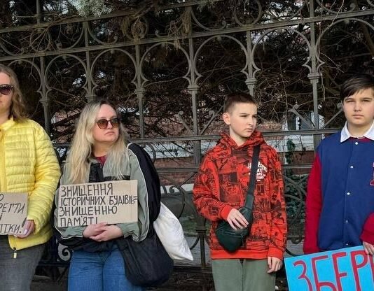 «Не дадим уничтожить Одессу»: на Французском бульваре вспыхнул митинг, — ФОТО