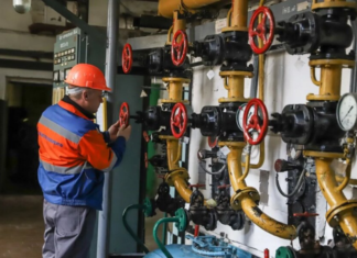 Отопительный сезон сорвали: в Украине игнорируют состояние теплосетей и домов