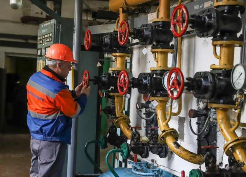 Отопительный сезон сорвали: в Украине игнорируют состояние теплосетей и домов