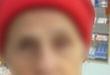 В Одессе патрульные помогли растерянной бабушке вернуться домой