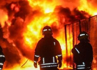 Россияне атаковали портовую инфраструктуру Одесщины: горели резервуары с маслом