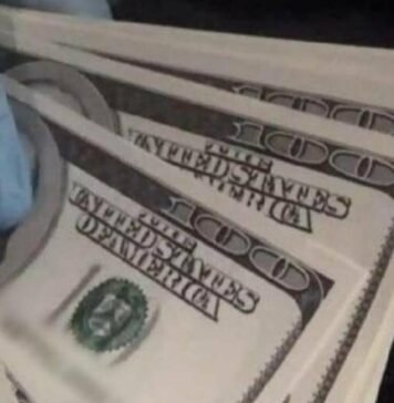 В Одесской области задержали иностранцев, продававших фальшивые доллары