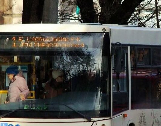 Как сегодня курсирует транспорт в Одессе и что изменится уже завтра: расписание движения