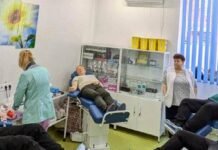 Одесситы массово сдают кровь: в больнице №11 прошел День донора