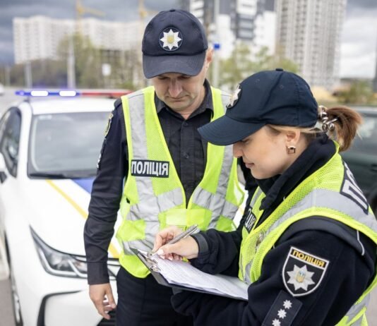Полиция проводит масштабные обыски в больницах по всей Украине