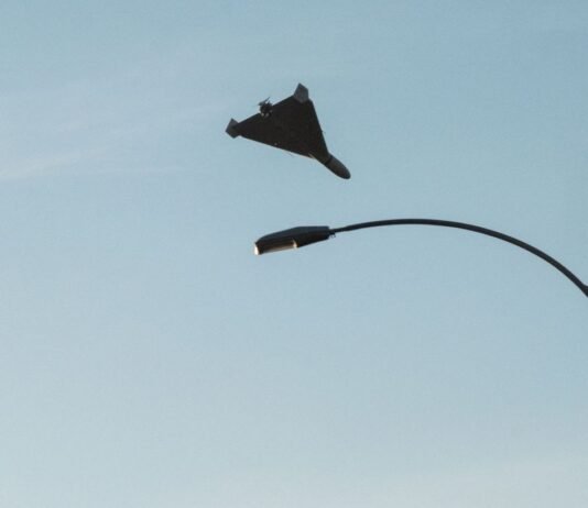 Россияне дроном попали в автобусную остановку в Одесской области: ранены два человека