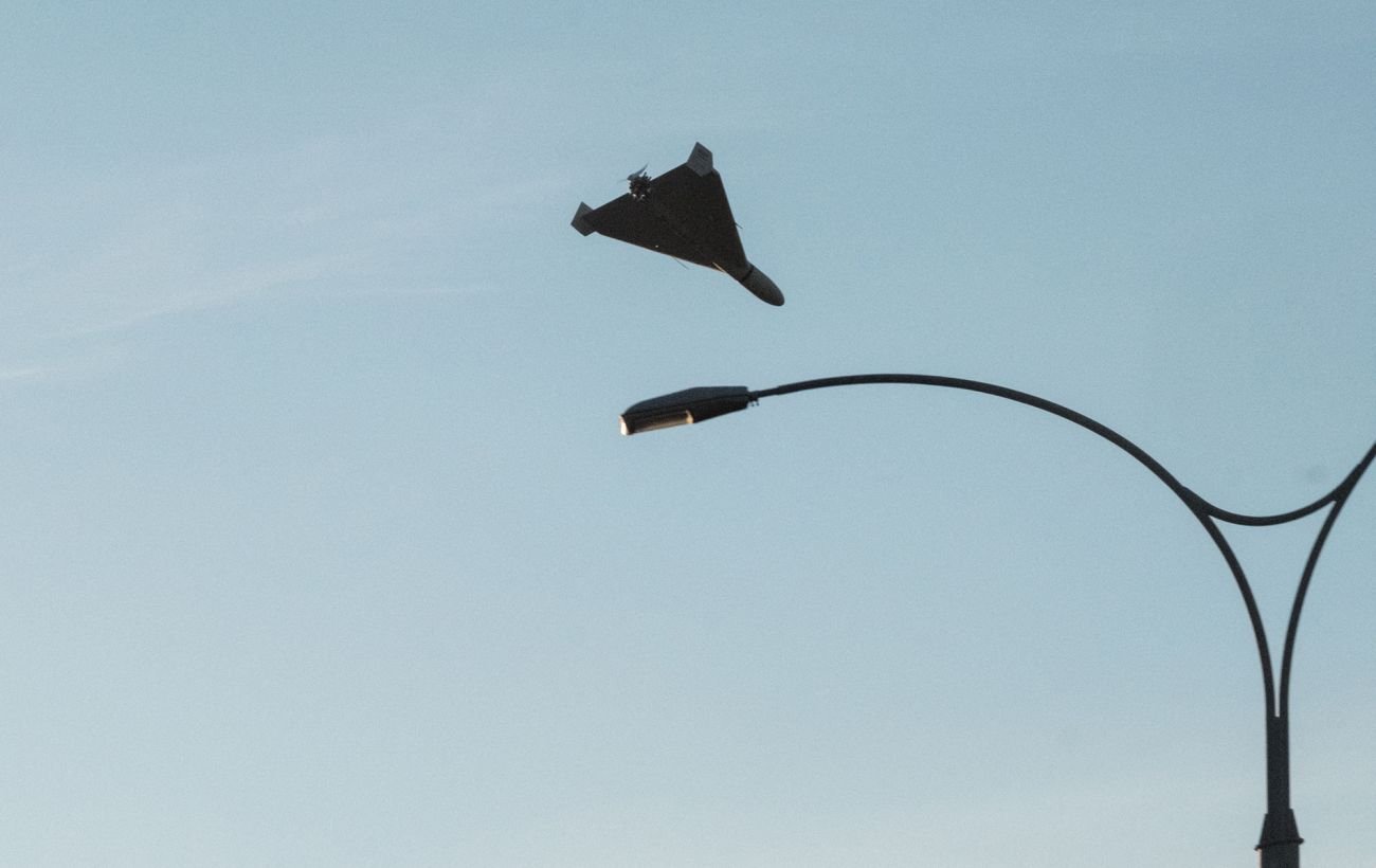 Россияне дроном попали в автобусную остановку в Одесской области: ранены два человека