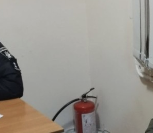 В Одесской области мужчина силой удерживал двух женщин