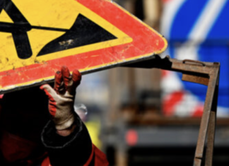 Водителям в Одессе следует изменить маршруты: в городе ремонтируют сразу несколько важных дорог