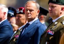 Борьба за власть? Туск несмотря на вето Навроцкого хочет получить доступ к оборонным фондам ЕС