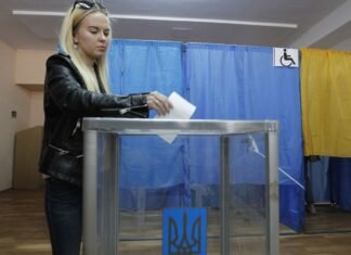 Все больше украинцев против выборов во время войны: как изменились настроения