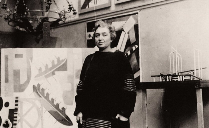 Агитпоезда и парадная форма: как киевская богема помогала строить Красную армию