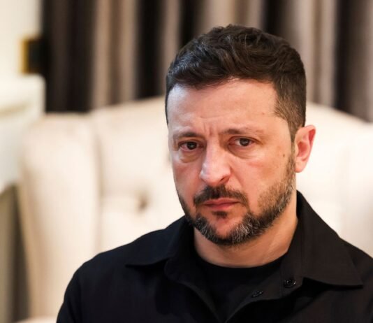 «Это абсолютное извращение»: Зеленский эмоционально отреагировал на удар «Шахедами» по церкви