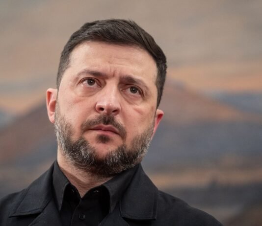 Украина готова помочь в Ормузском проливе: Зеленский дал поручение Умерову