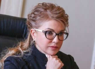 Суд разрешил Тимошенко выехать за границу: она обещает «помогать Украине своими связями»