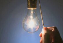 В Украине завтра не планируют применять графики отключения света