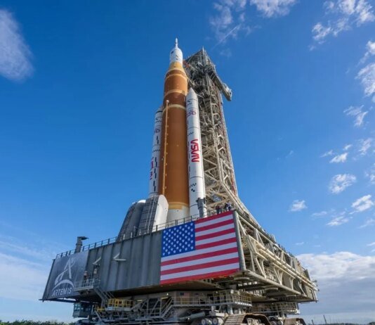 «Артемида II» вышла на орбиту, далее NASA готовит экипаж к маневру вокруг Луны