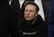 SpaceX подала документы на IPO и может принести Маску статус первого триллионера