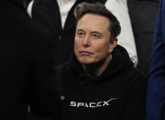 SpaceX подала документы на IPO и может принести Маску статус первого триллионера