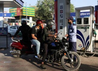 Индия впервые с 2019 года возобновила импорт иранской нефти без платежных ограничений