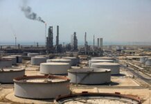 Саудовская Аравия потеряла более 600 тыс. баррелей нефти в сутки из-за атак, еще 700 тыс. ограничено трубопроводом