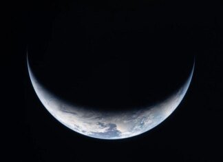 Artemis II уже преодолела половину пути и должна приводниться на Земле — как это будет