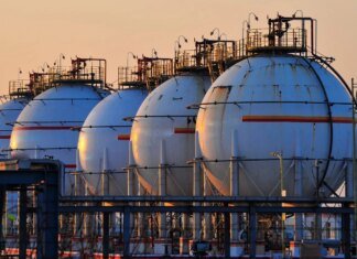 Цены на газ в Европе взлетели после угроз Трампа блокадой Ормузского пролива