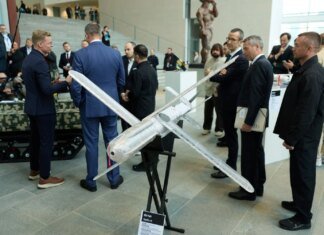 Украина и Германия подписали 10 новых соглашений о сотрудничестве, а кроме того совместно произведут уже 7 видов дронов — Зеленский