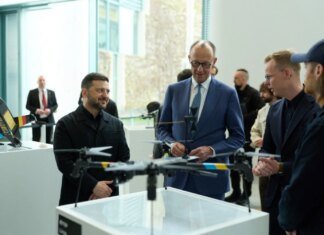 Германия и Украина будут развивать совместное производство дронов — Мерц