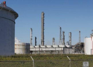 Восстановление добычи нефти и газа после войны может занять до двух лет