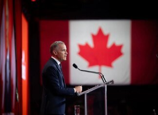 Премьер Канады заявил, что не стоит просто надеяться на "возвращение США к норме"