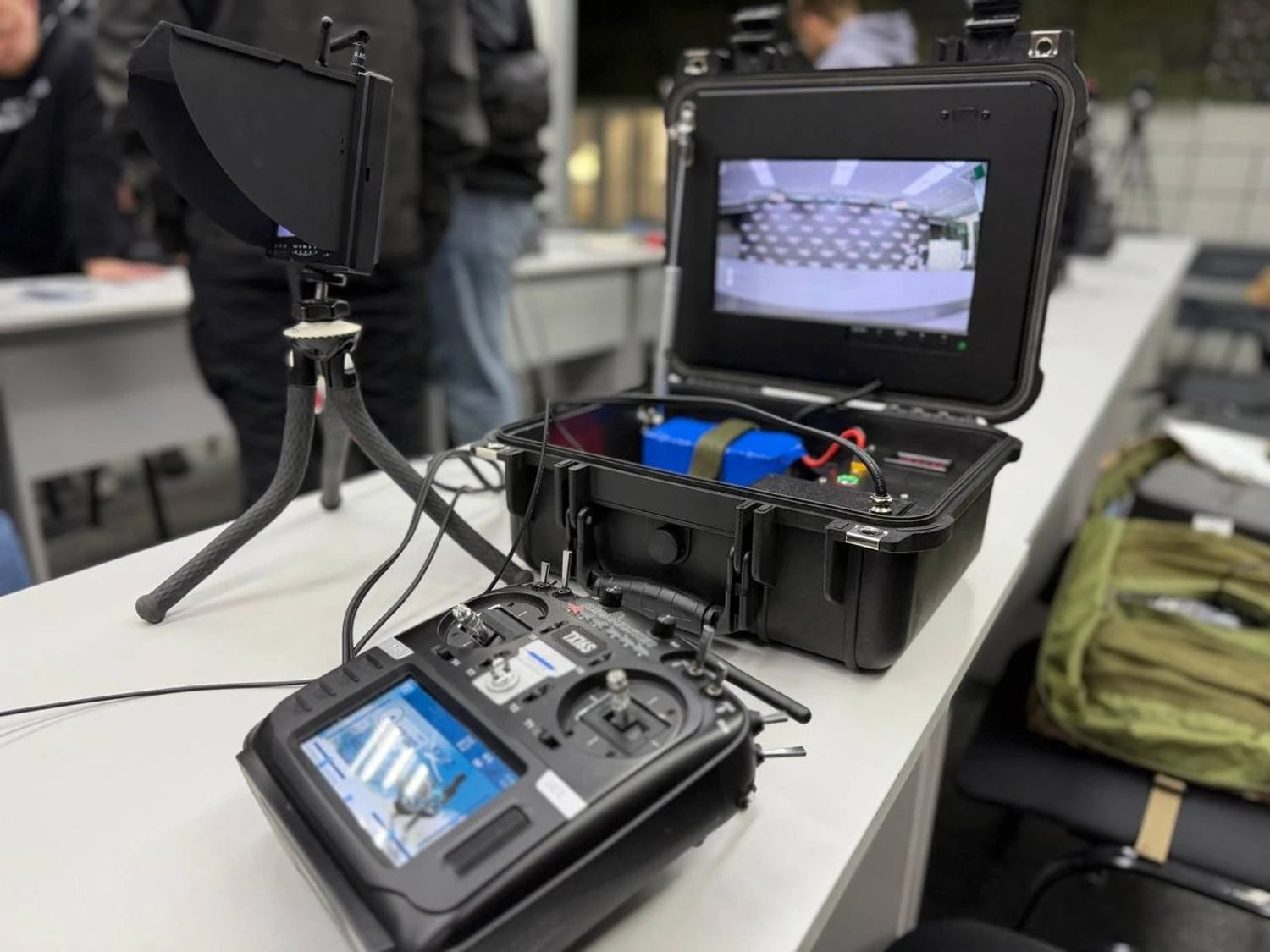 Украина впервые внедряет универсальную наземную станцию для оптоволоконных дронов в армии – Федоров