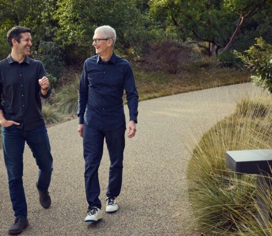 Apple назначает нового руководителя на замену Тиму Куку после 15 лет