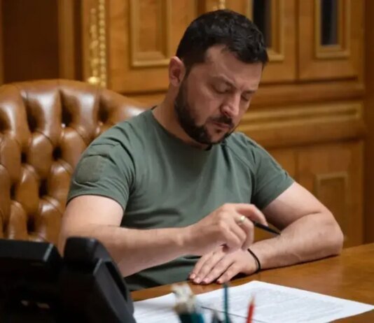 Зеленский подписал законы о промышленном безвизе и общем энергорынке с ЕС