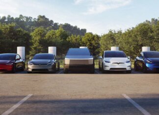 Tesla утверждает, что заказы на электрокары выиграли от роста цен на бензин