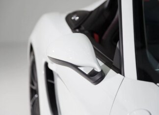 Китайская компания Xpeng планирует запустить "летающие" автомобили и роботакси к 2027 году