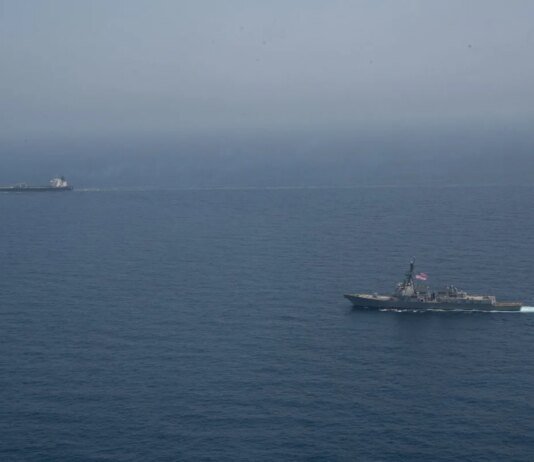 США перехватили в Аравийском море судно из иранского теневого флота