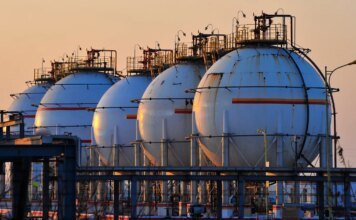 Мировой рынок СПГ-танкеров набирает обороты, несмотря на неоднозначность вокруг войны против Ирана