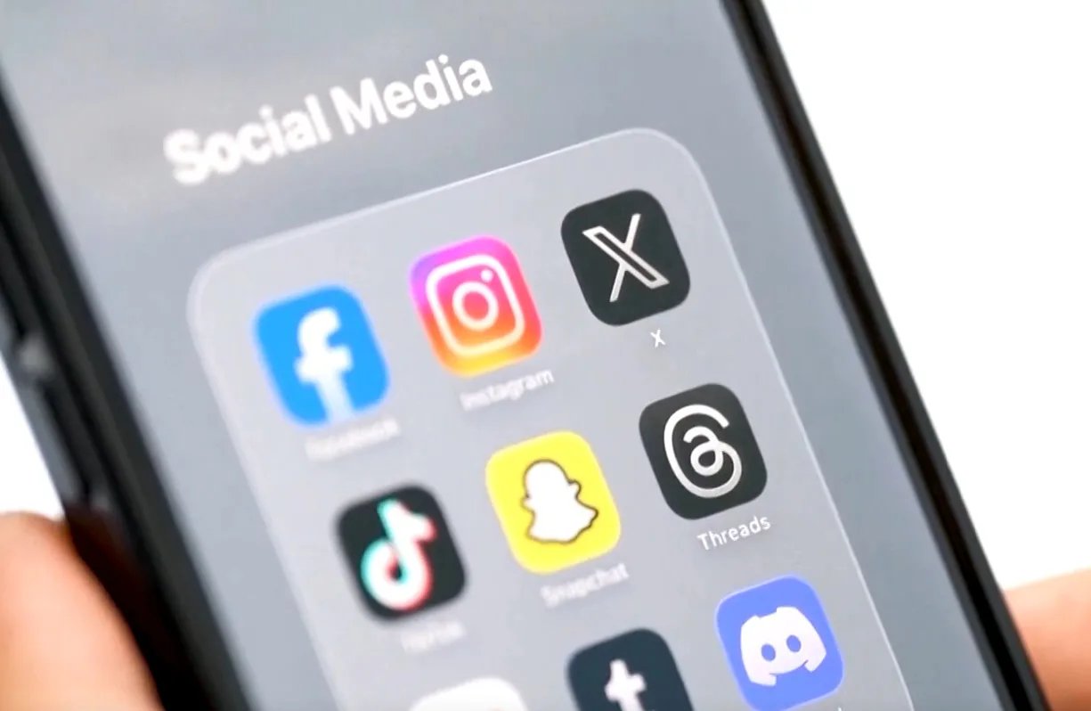 ЕС готовит штрафы для Meta из-за доступа детей к Facebook и Instagram