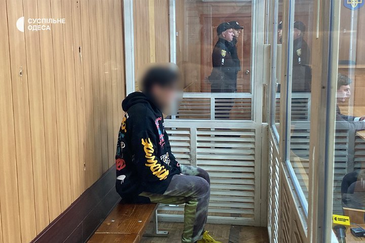 В Одессе суд отправил под стражу полицейского и четырех военных ТЦК по делу о вымогательствах, — ФОТО