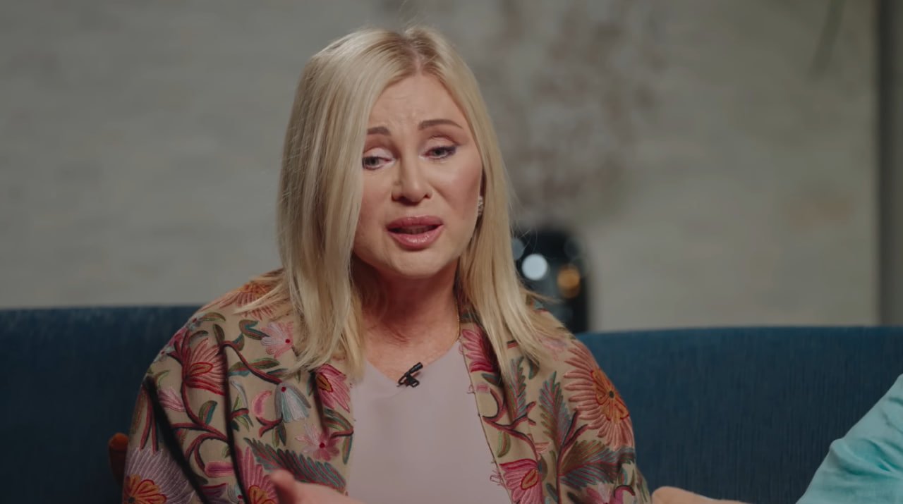 «И суток не прошло»: певица-путинистка Цыганова только зашла в MAX и сразу стала жертвой мошенника (фото)