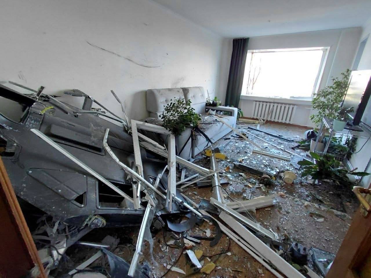 «Один случай на миллион»: в Днепре в квартиру залетел «Шахед» и не взорвался (фото)