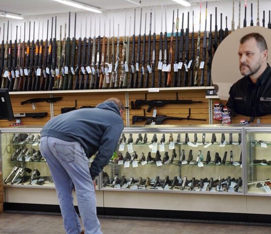 Украинцам могут разрешить короткоствольное огнестрельное оружие: глава МВД сделал заявление