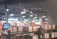 На Киевщине охранник супермаркета забил металлической палкой собаку: люди требуют огласки