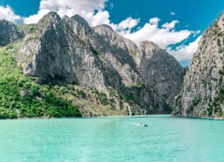 5 стран для отдыха летом не за все деньги мира: «Вода, как на Мальдивах»