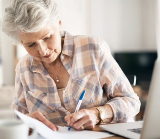 ПФУ не зачтет стаж за учебу: ошибки в документах, из-за которых пенсионеры теряют доплату