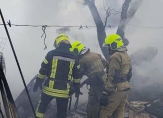 Едва не опрокинулось на дома: под Одессой произошел пожар