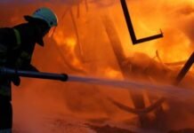 В порту на Одесщине после атаки РФ произошла утечка масла