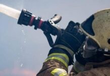 В Одесской области спасатели помогли больному и спасли ребенка