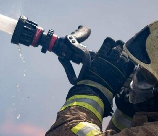 В Одесской области спасатели помогли больному и спасли ребенка